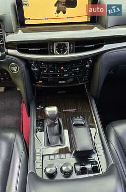 Позашляховик / Кросовер Lexus LX 2018 в 
