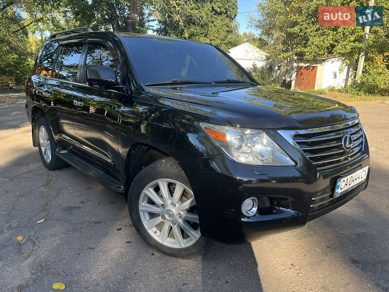 Позашляховик / Кросовер Lexus LX 2008 в Корсунь-Шевченківському