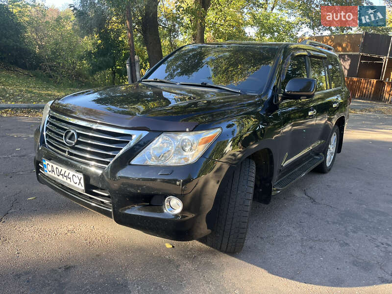Позашляховик / Кросовер Lexus LX 2008 в Корсунь-Шевченківському