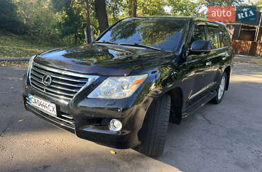 Внедорожник / Кроссовер Lexus LX 2008 в 