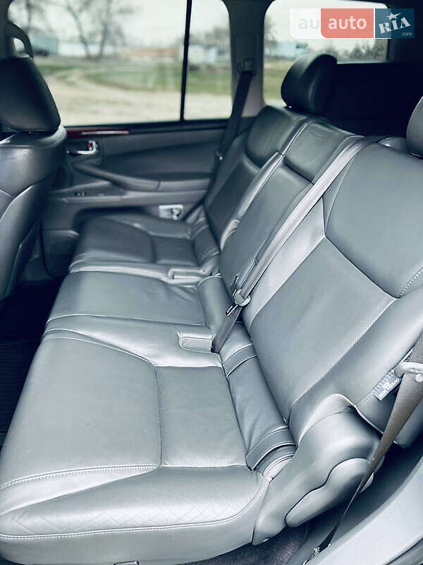 Позашляховик / Кросовер Lexus LX 2008 в Корсунь-Шевченківському