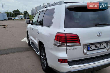 Позашляховик / Кросовер Lexus LX 2013 в 