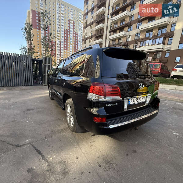 Внедорожник / Кроссовер Lexus LX 2012 в Киеве