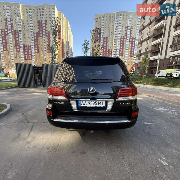 Внедорожник / Кроссовер Lexus LX 2012 в Киеве
