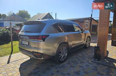 Внедорожник / Кроссовер Lexus LX 2023 в 