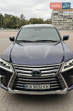 Позашляховик / Кросовер Lexus LX 2017 в 