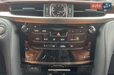 Позашляховик / Кросовер Lexus LX 2017 в 