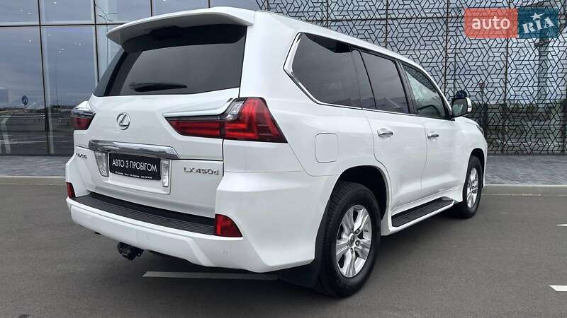 Позашляховик / Кросовер Lexus LX 2017 в Києві