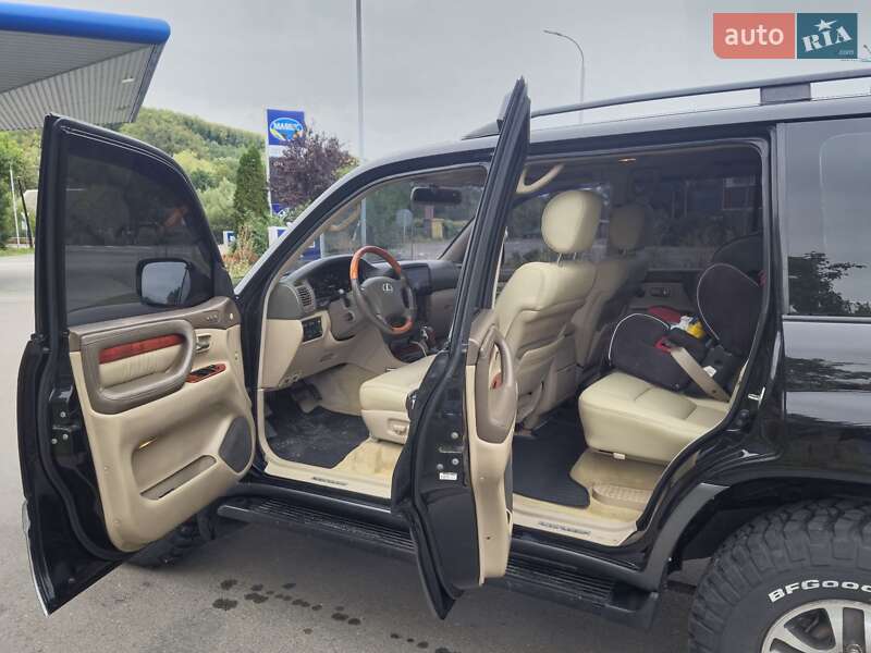 Позашляховик / Кросовер Lexus LX 2001 в Надвірній