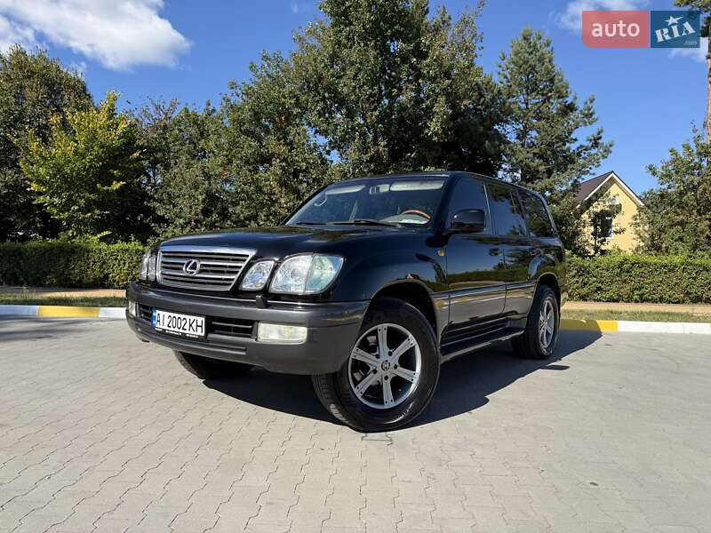 Позашляховик / Кросовер Lexus LX 2004 в 