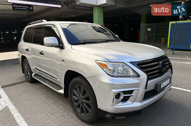 Внедорожник / Кроссовер Lexus LX 2008 в 