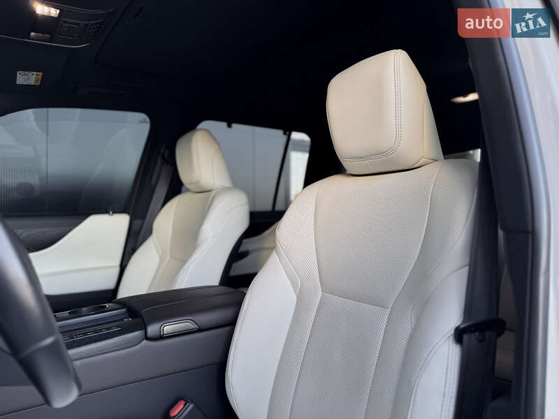 Позашляховик / Кросовер Lexus LX 2023 в Одесі