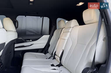 Внедорожник / Кроссовер Lexus LX 2023 в 