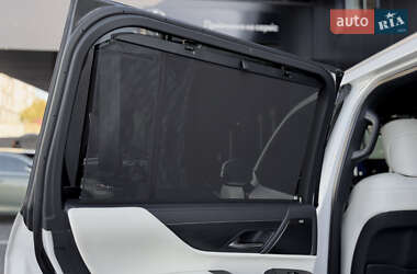 Внедорожник / Кроссовер Lexus LX 2023 в 