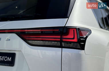 Внедорожник / Кроссовер Lexus LX 2023 в 