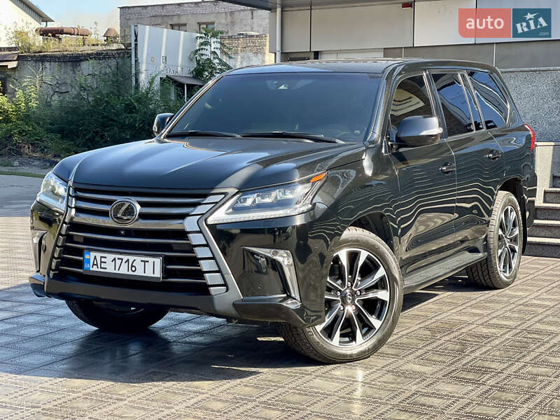 Позашляховик / Кросовер Lexus LX 2017 в Кам'янському
