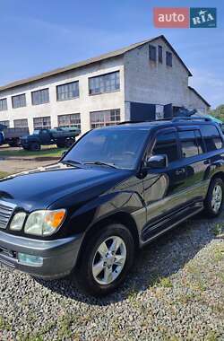 Позашляховик / Кросовер Lexus LX 2004 в 