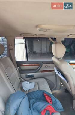 Позашляховик / Кросовер Lexus LX 2004 в 