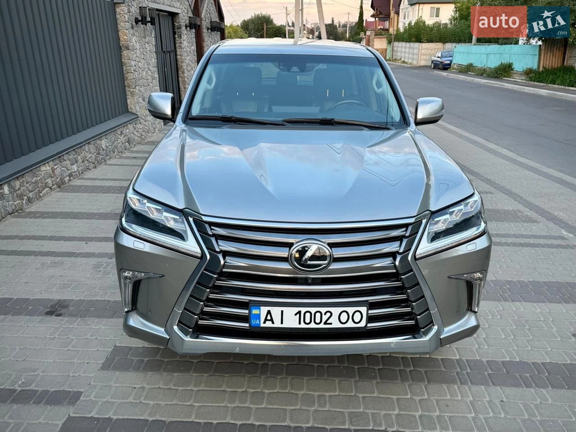 2017 Lexus LX - мініатюра 3