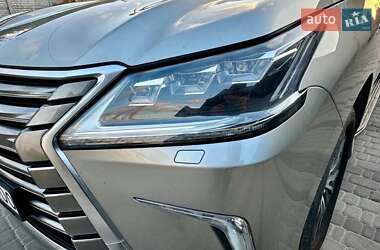 Внедорожник / Кроссовер Lexus LX 2017 в 