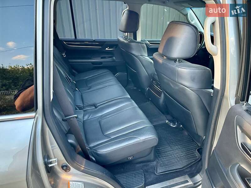 Позашляховик / Кросовер Lexus LX 2017 в Білій Церкві