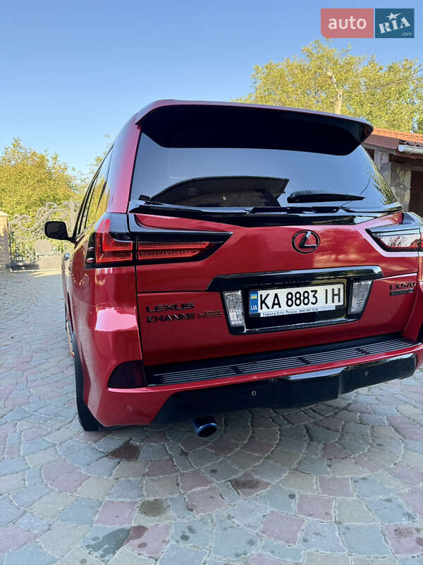 Позашляховик / Кросовер Lexus LX 2017 в Чернівцях