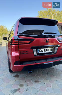 Позашляховик / Кросовер Lexus LX 2017 в 