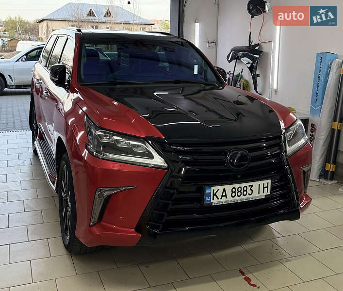 Позашляховик / Кросовер Lexus LX 2017 в Чернівцях