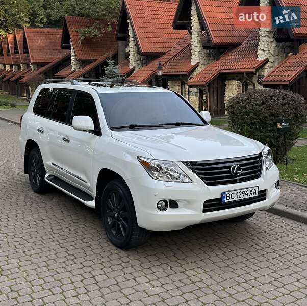 Позашляховик / Кросовер Lexus LX 2008 в Львові