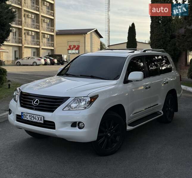 Позашляховик / Кросовер Lexus LX 2008 в Львові