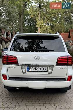 Внедорожник / Кроссовер Lexus LX 2008 в 