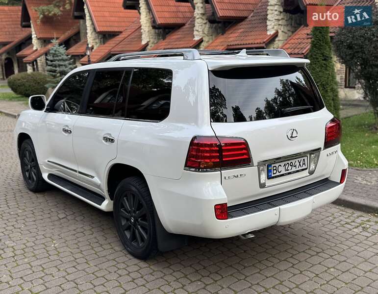 Позашляховик / Кросовер Lexus LX 2008 в Львові