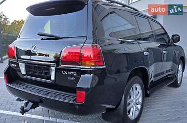Внедорожник / Кроссовер Lexus LX 2009 в 