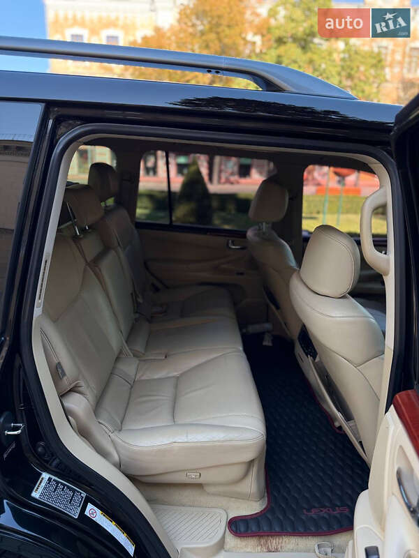 Позашляховик / Кросовер Lexus LX 2008 в Полтаві