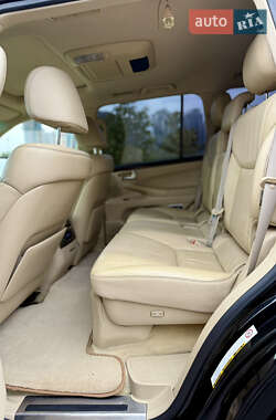 Внедорожник / Кроссовер Lexus LX 2008 в 