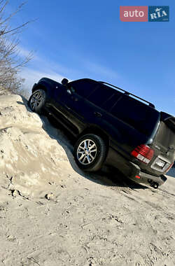 Позашляховик / Кросовер Lexus LX 2005 в 