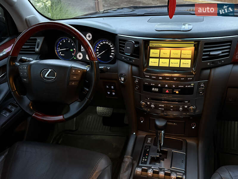 Позашляховик / Кросовер Lexus LX 2010 в Житомирі