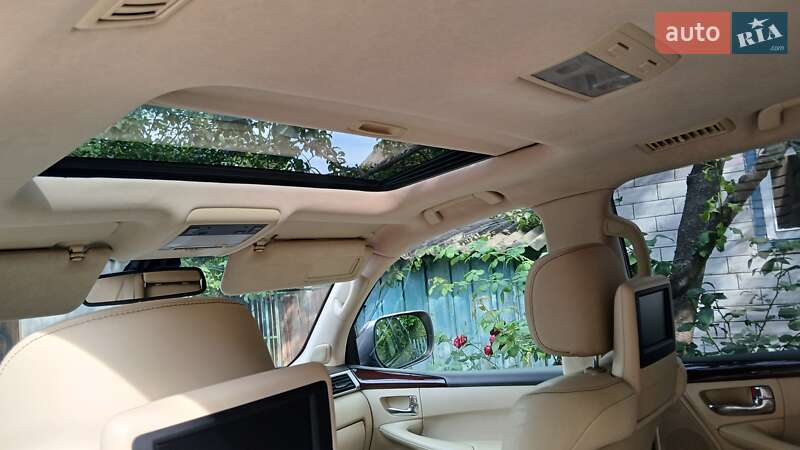 Позашляховик / Кросовер Lexus LX 2013 в Харкові