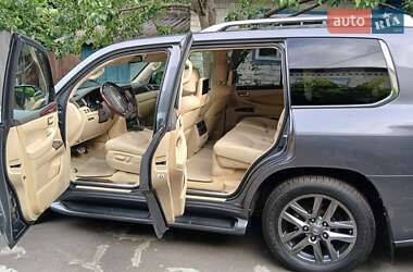 Позашляховик / Кросовер Lexus LX 2013 в 