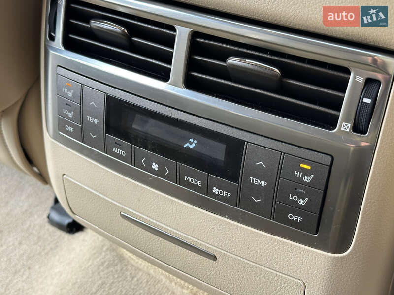 Позашляховик / Кросовер Lexus LX 2008 в Харкові