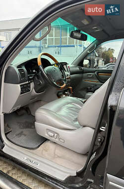 Позашляховик / Кросовер Lexus LX 2005 в 