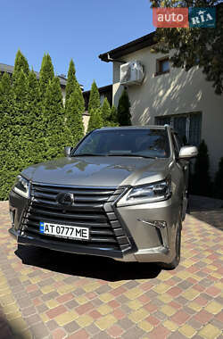 Внедорожник / Кроссовер Lexus LX 2017 в 