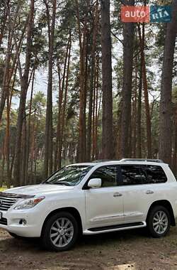 Позашляховик / Кросовер Lexus LX 2008 в 