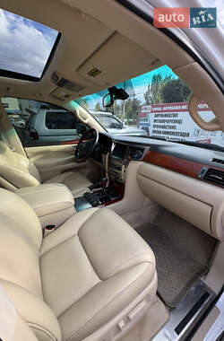 Позашляховик / Кросовер Lexus LX 2008 в 