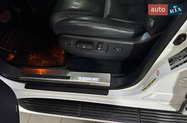 Позашляховик / Кросовер Lexus LX 2012 в 