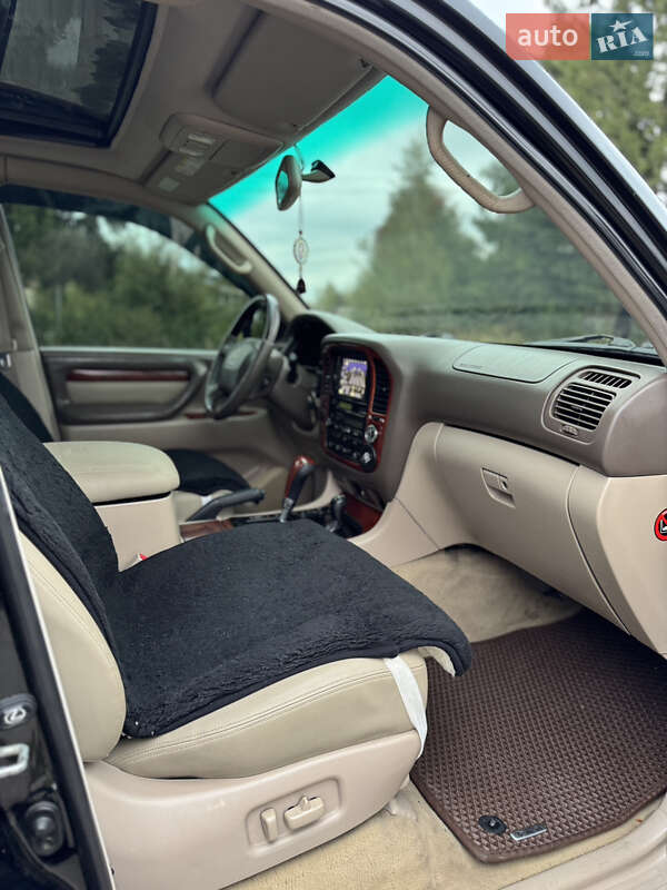 Внедорожник / Кроссовер Lexus LX 2002 в Надворной