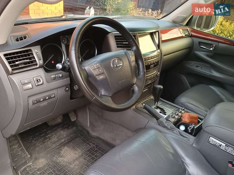 Позашляховик / Кросовер Lexus LX 2008 в Сумах фото 12 Позашляховик / Кросовер Lexus LX 2008 в Сумах
