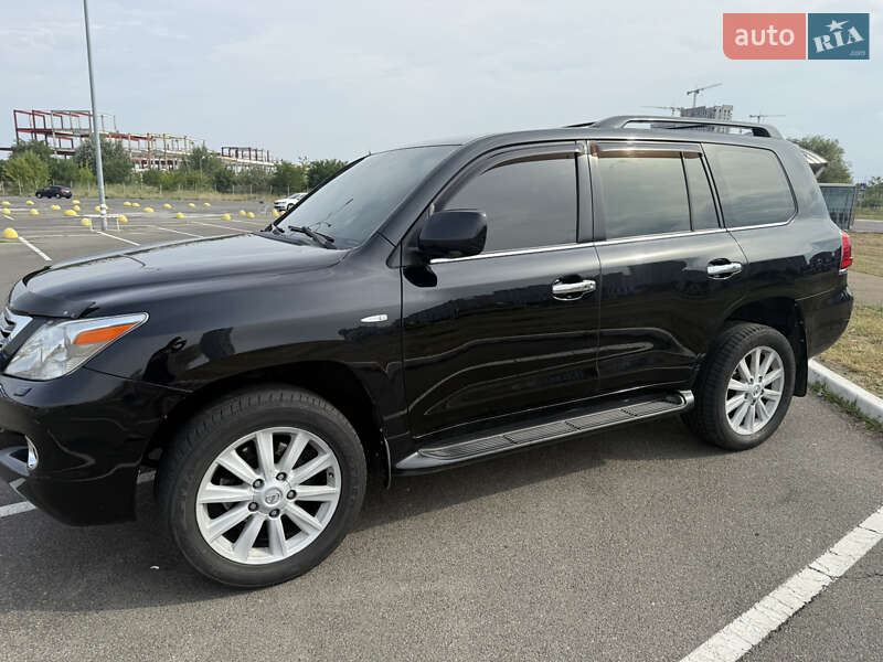 Позашляховик / Кросовер Lexus LX 2008 в Києві