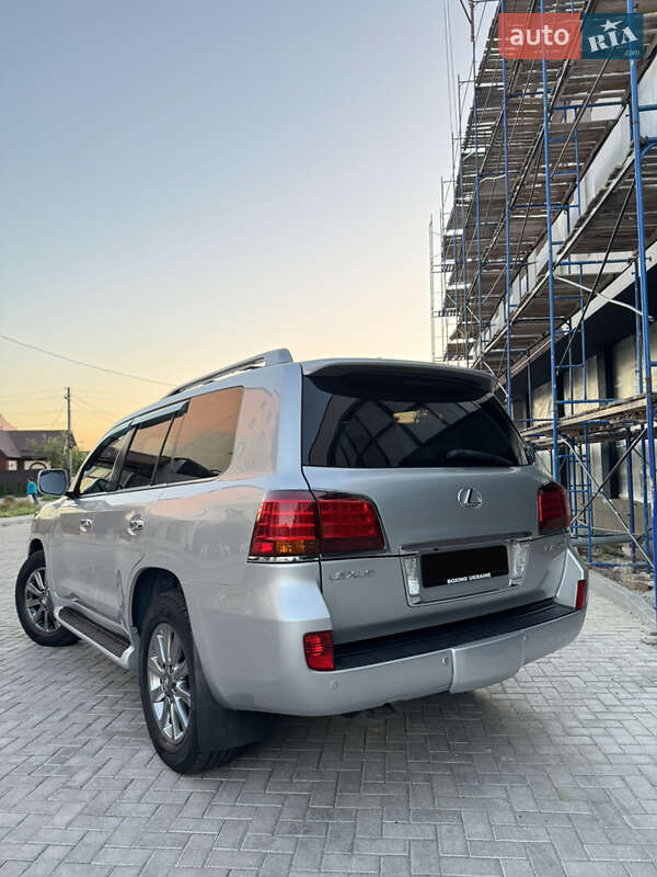 Позашляховик / Кросовер Lexus LX 2008 в Прилуках