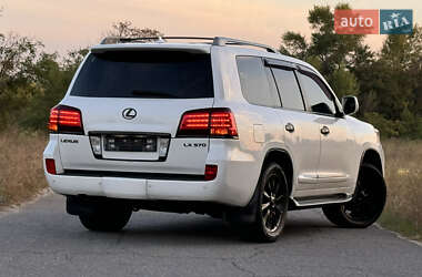 Позашляховик / Кросовер Lexus LX 2008 в 